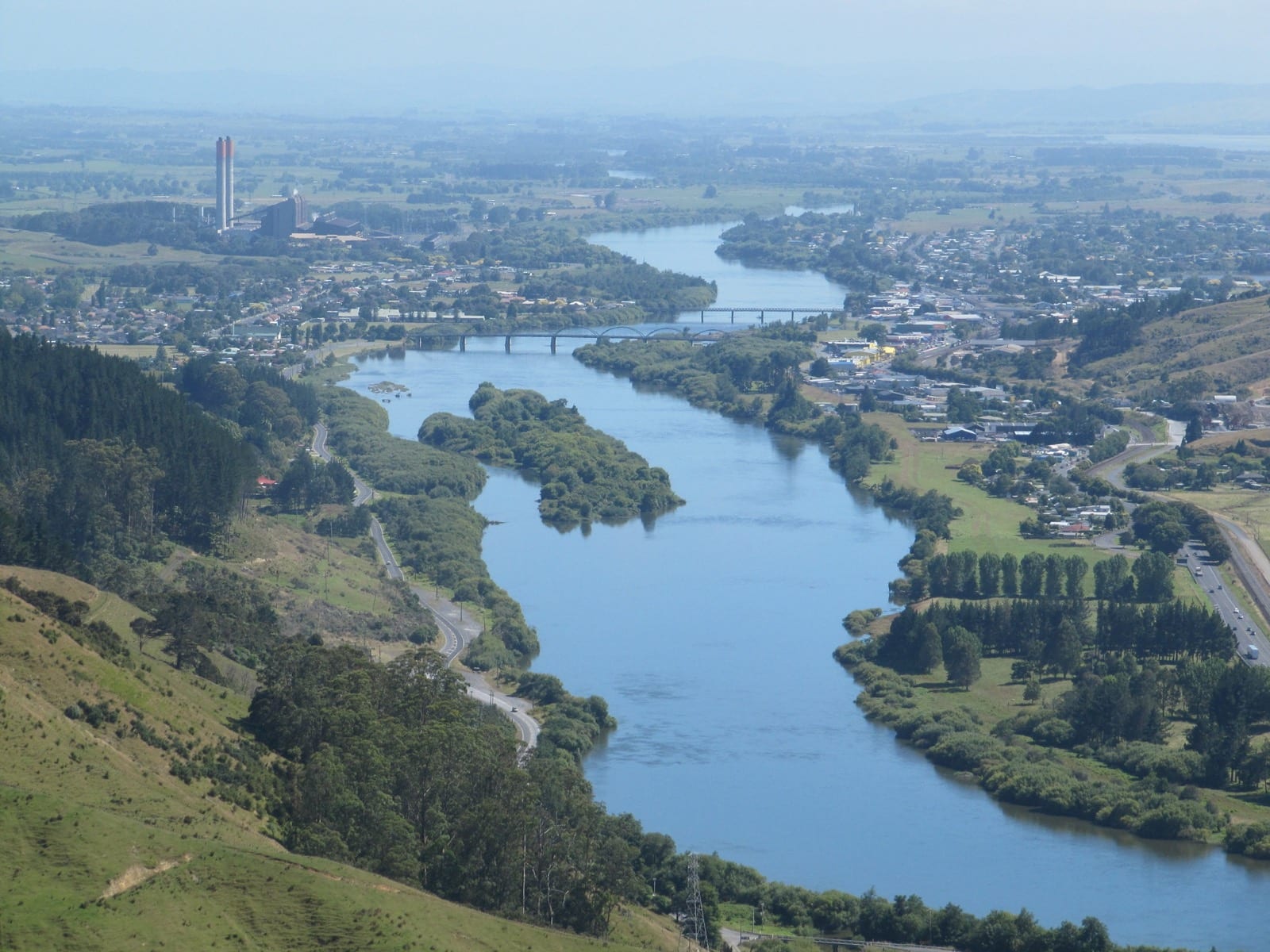 Huntly township, the Waikato River and the power station seen from the Hakarimata Walkway upper lookout.